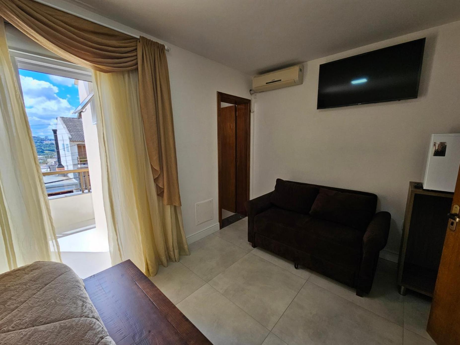 Pousada Lugama Bento Gonçalves Oda fotoğraf