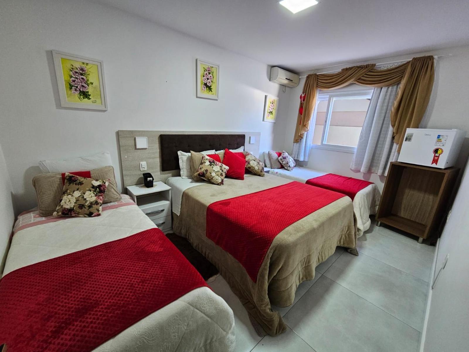 Pousada Lugama Bento Gonçalves Oda fotoğraf